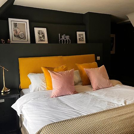 El Camino Suites Stamford Quarto foto