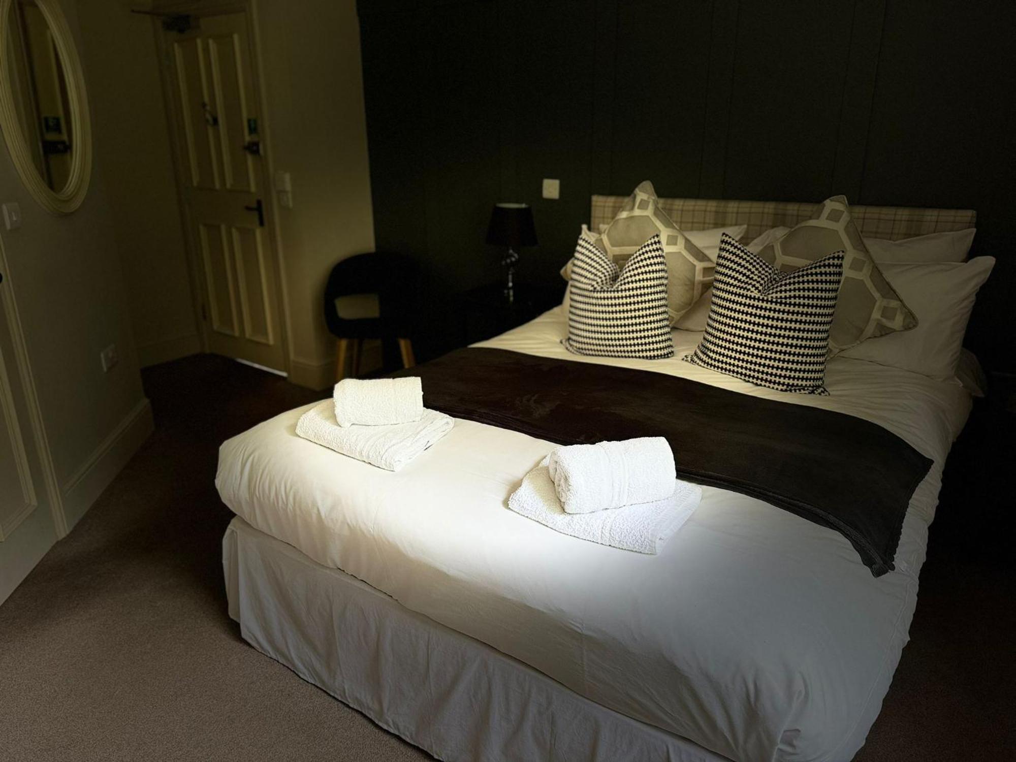 El Camino Suites Stamford Quarto foto